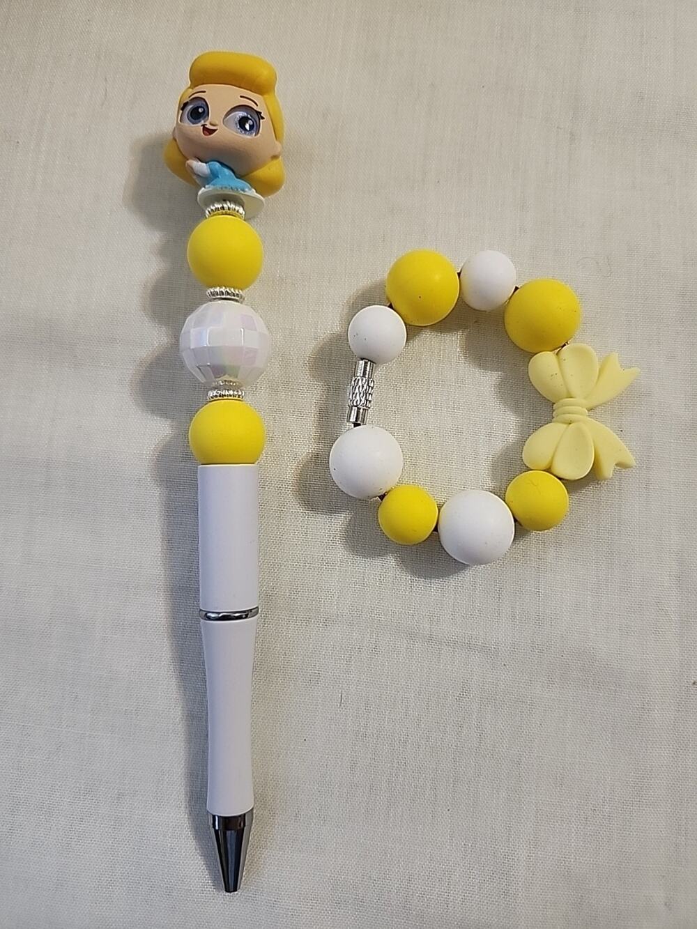 Bead Pen & Cup Charm Matching Combo Young Cinderella & Bow Silicone Beads